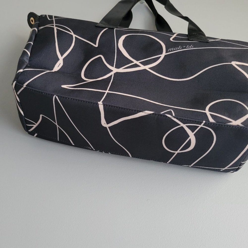 Mali & Lili Weekender Bag - Black Abstract - Picture 6 of 15